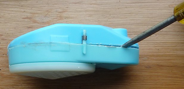 Cracking the box seam